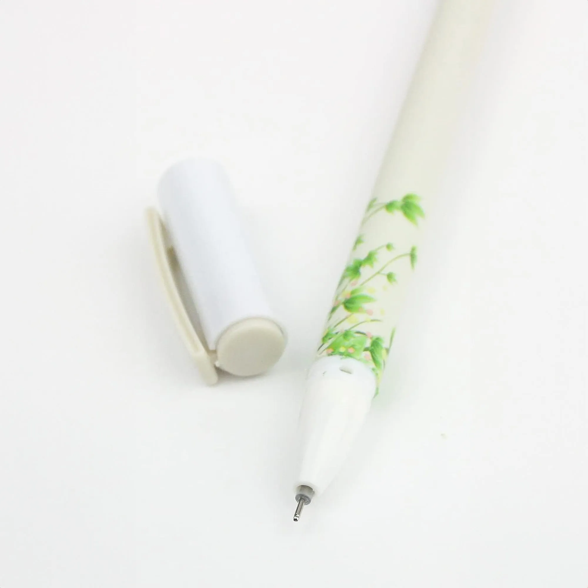 Leaves of Elegance: Pack of 12 Gel Pens