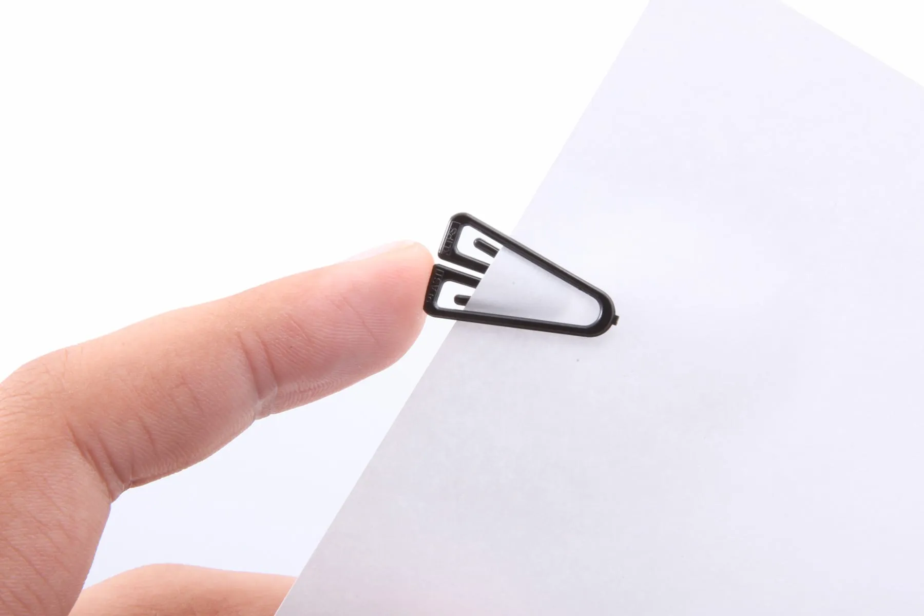 Plastiklips Paper Clips Medium Size 500 Pack BLACK (LP-0311)